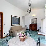 Villa Casa Filippo - Authentic Historic Seafront With Terrace In Center - Marea Collection *