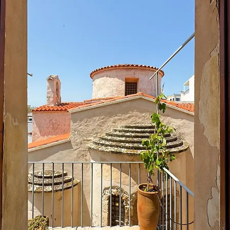 Casa Filippo - Authentic Historic Seafront With Terrace In Center - Marea Collection *
